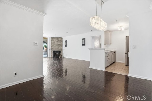 Detail Gallery Image 16 of 44 For 7320 Hawthorn Ave #108,  Los Angeles,  CA 90046 - 2 Beds | 2 Baths