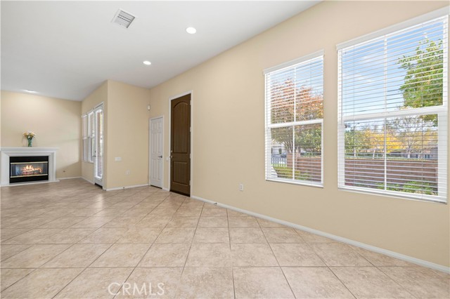 Detail Gallery Image 15 of 67 For 23761 Hickory Ct, Valencia,  CA 91354 - 3 Beds | 2 Baths