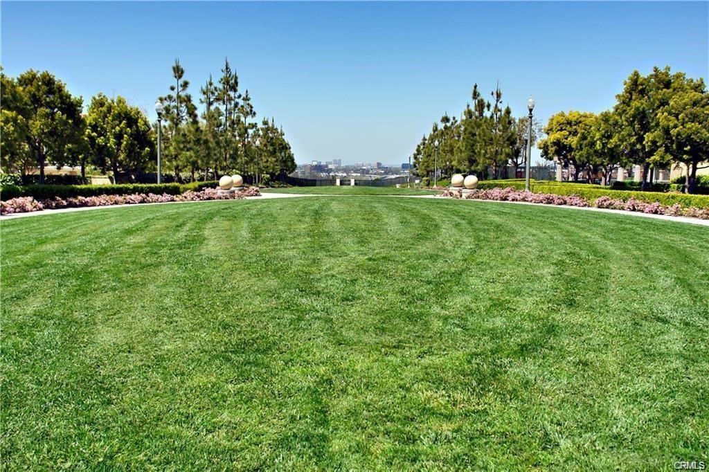 Detail Gallery Image 25 of 37 For 32 Landport, Newport Beach,  CA 92660 - 5 Beds | 5/1 Baths