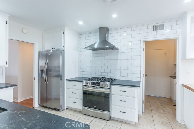 Detail Gallery Image 29 of 47 For 6563 Bianca, Van Nuys,  CA 91406 - 3 Beds | 2 Baths