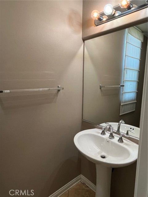 Detail Gallery Image 6 of 35 For 31885 Jaybee Ln, Temecula,  CA 92592 - 4 Beds | 3/1 Baths