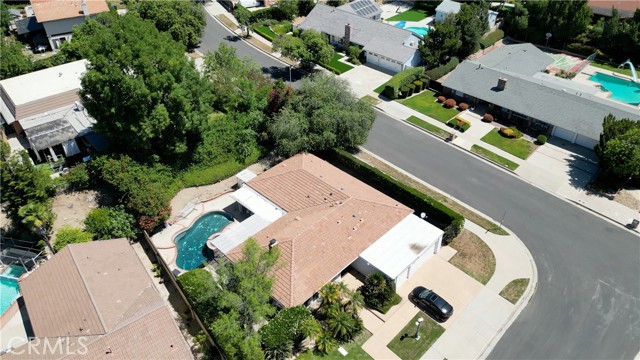 20451 Bermuda Street, Chatsworth CA: https://media.crmls.org/medias/4442ffb8-36f9-4552-892f-8139dcf94b02.jpg