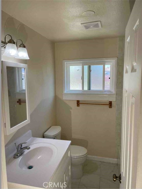 Detail Gallery Image 36 of 44 For 4704 W 160th St, Lawndale,  CA 90260 - – Beds | – Baths