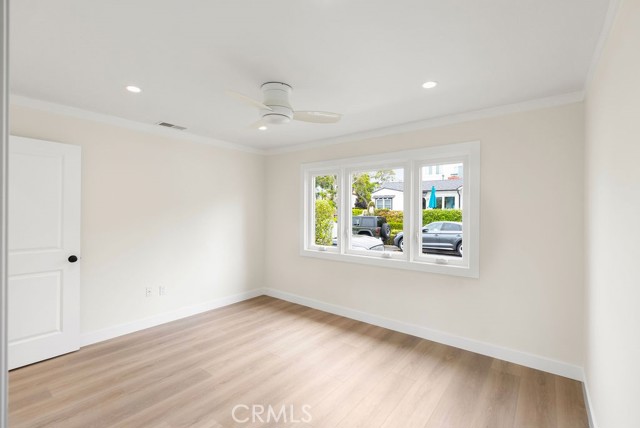 Detail Gallery Image 9 of 17 For 438 Acacia Ave, Corona Del Mar,  CA 92625 - 2 Beds | 1 Baths