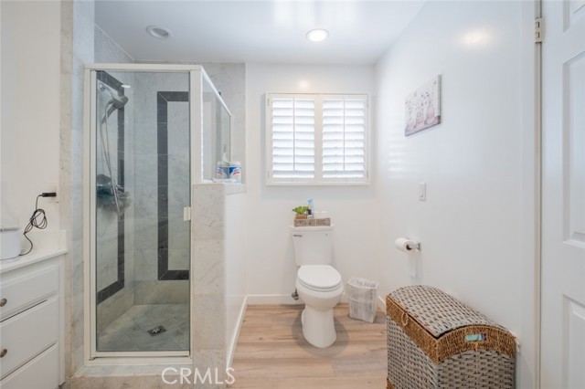Detail Gallery Image 23 of 35 For 16732 Lassen St, Northridge,  CA 91343 - 3 Beds | 3 Baths