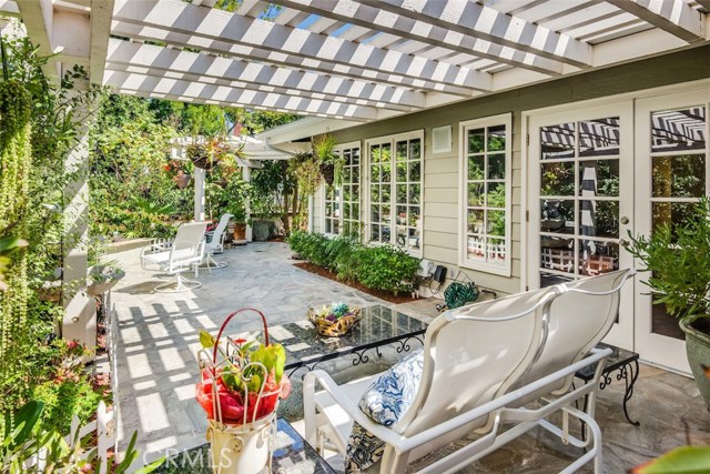32 Malaga Place, Manhattan Beach, California 90266, 2 Bedrooms Bedrooms, ,1 BathroomBathrooms,Residential,Sold,Malaga,SB17034597