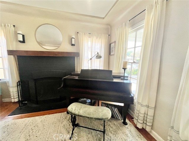 1037 North Rose Street photo 3
