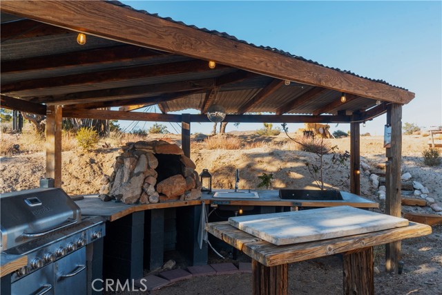 48317 Burns Canyon Road, Pioneertown CA: https://media.crmls.org/medias/4446dba2-fd67-4f6c-8cd4-7d24fc0c9901.jpg
