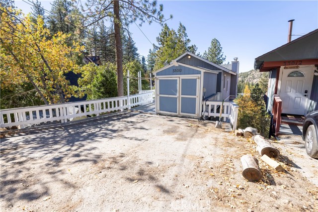 Detail Gallery Image 19 of 24 For 33010 Donner Ln, Arrowbear,  CA 92382 - 2 Beds | 2 Baths