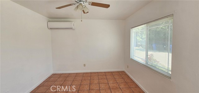 1128 Huff Street, San Bernardino CA: https://media.crmls.org/medias/44480184-7177-4d10-8e4c-d7252fca9b68.jpg