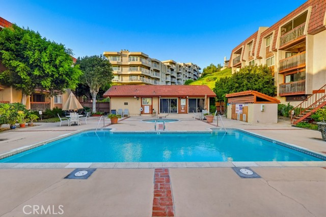 Detail Gallery Image 26 of 33 For 2101 E 21st #306,  Signal Hill,  CA 90755 - 2 Beds | 2 Baths