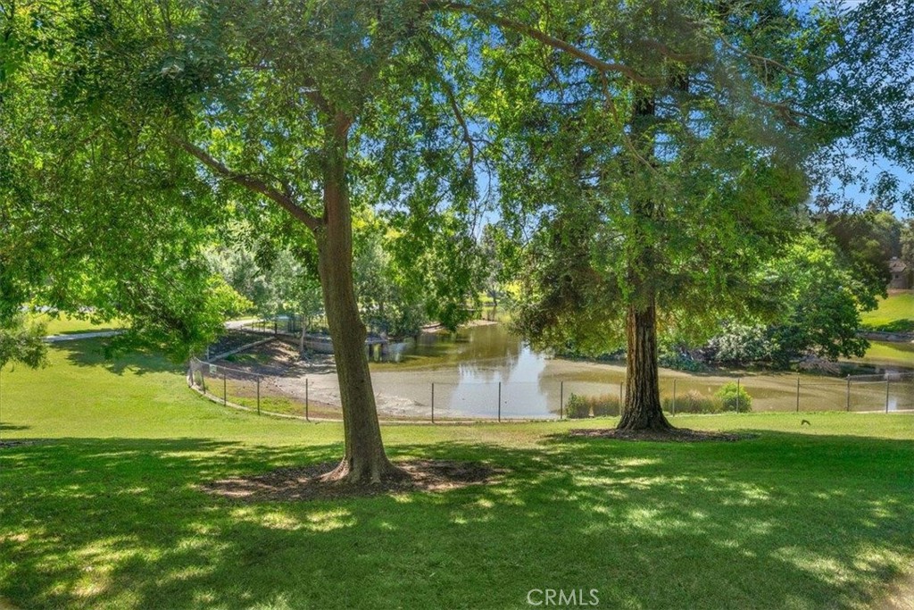 https://media.crmls.org/medias/44494e68-9236-4819-af10-1ef594213a96.jpg?preset=X-Large