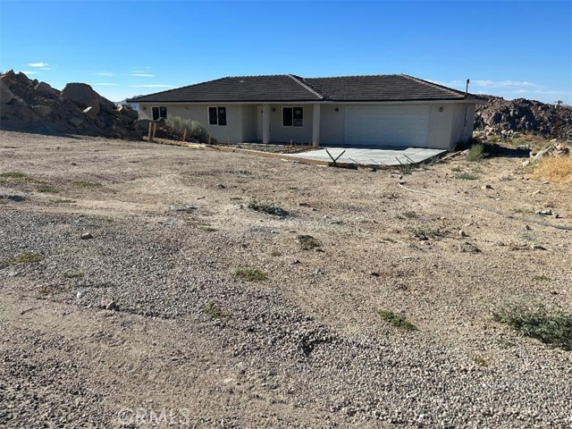 Detail Gallery Image 2 of 2 For 32226 Sapphire Rd, Lucerne Valley,  CA 92356 - 3 Beds | 2 Baths