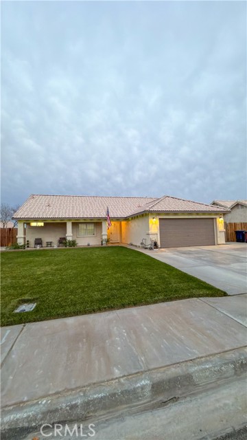 Detail Gallery Image 2 of 64 For 212 Whispering Winds, Blythe,  CA 92225 - 3 Beds | 2 Baths