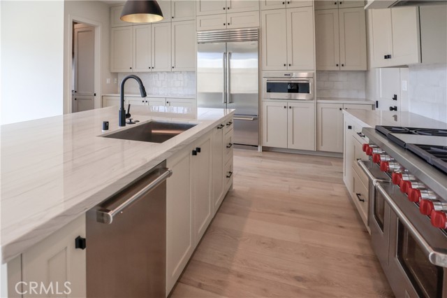 118 Mossvine, Irvine CA: https://media.crmls.org/medias/444a2d59-7805-4849-8315-28970476b2d3.jpg