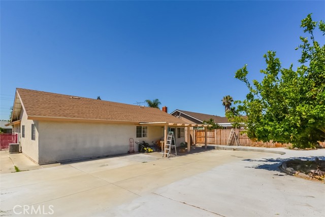 2131 Alondra Street, Ontario, California 91764, 3 Bedrooms Bedrooms, ,2 BathroomsBathrooms,Single Family Residence,For Sale,Alondra,AR22260302