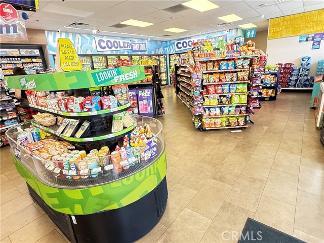 1702 Highway 46, Wasco CA: https://media.crmls.org/medias/444ad060-b88f-4696-96db-8708993e625a.jpg