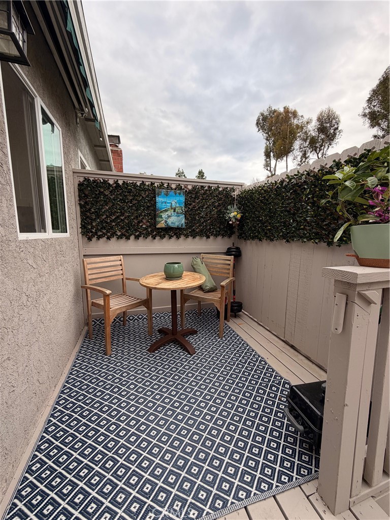 MLS #OC25271308 image #8