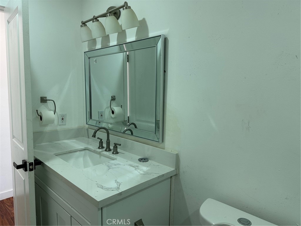 https://media.crmls.org/medias/444ba8cf-957c-45d1-9cfa-07c357ad66cd.jpg?preset=X-Large