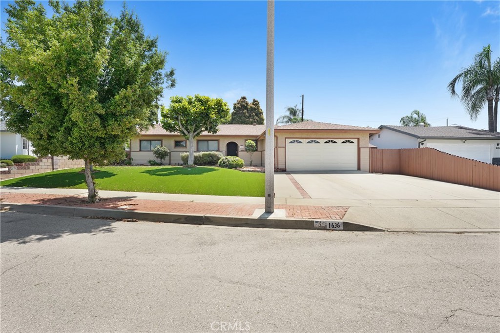 1636 Bentley Place