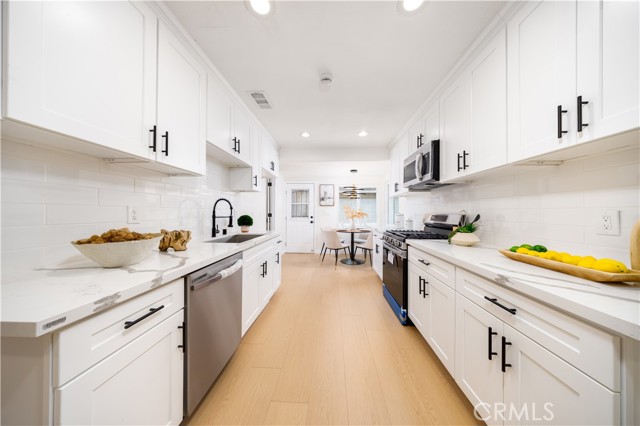 15220 Terracedale Drive, La Mirada CA: https://media.crmls.org/medias/444d1652-9c10-46a2-b846-8694a328060f.jpg