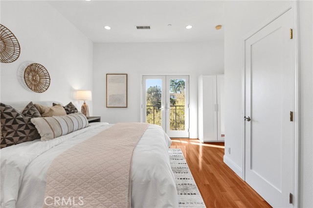 Detail Gallery Image 14 of 75 For 736 Luton Dr, Glendale,  CA 91206 - 3 Beds | 2 Baths