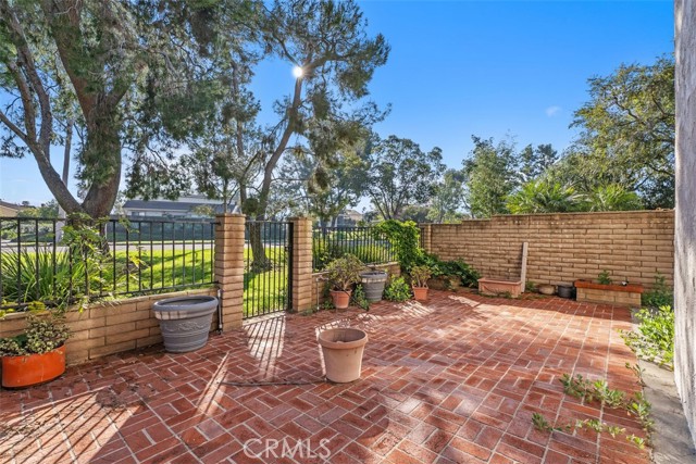 Detail Gallery Image 38 of 40 For 54 Oak Tree Ln, Irvine,  CA 92612 - 4 Beds | 2/1 Baths