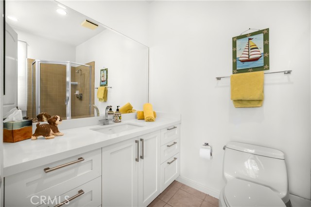 5366 Collingwood Circle, Calabasas CA: https://media.crmls.org/medias/444eadf8-b044-4da9-a9c5-11b35e3fada7.jpg