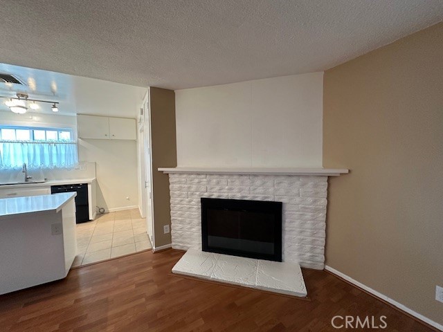 Detail Gallery Image 13 of 40 For 6906 Birchton, West Hills,  CA 91307 - 5 Beds | 2 Baths