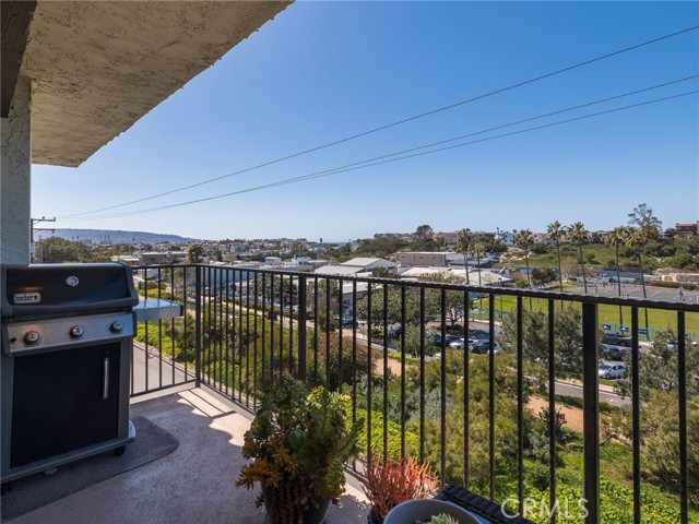 1720 Ardmore Avenue, Hermosa Beach, California 90254, 2 Bedrooms Bedrooms, ,1 BathroomBathrooms,Residential,Sold,Ardmore,SB23044725