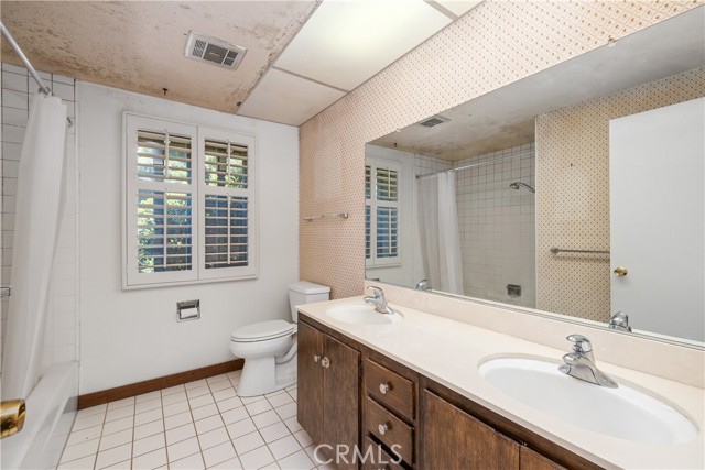 Detail Gallery Image 27 of 36 For 21763 Ambar Dr, Woodland Hills,  CA 91364 - 4 Beds | 2/1 Baths