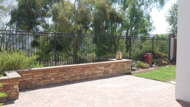 26 Trail Canyon Drive, Aliso Viejo CA: https://media.crmls.org/medias/4450d738-a76d-442d-8d8c-0846c62c8b95.jpg