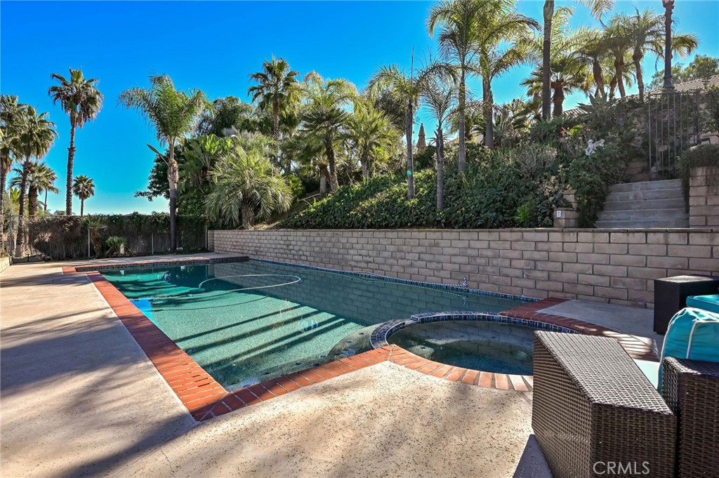 MLS #OC25274602 image #46