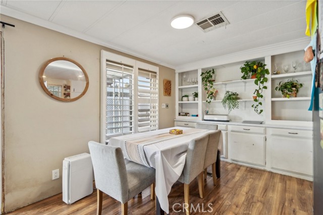 Detail Gallery Image 12 of 23 For 121 S Portola Ln, Tustin,  CA 92780 - 3 Beds | 2 Baths