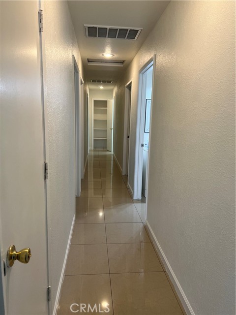 402 La Mesa Street, Merced CA: https://media.crmls.org/medias/4452a47b-fb23-4c29-a209-c069abf6ee05.jpg