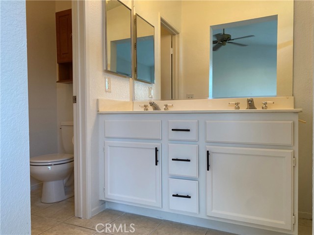 Detail Gallery Image 8 of 13 For 2755 Cambridge Ave, Hemet,  CA 92545 - 3 Beds | 2 Baths