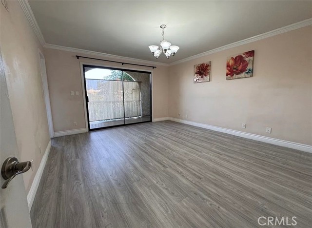 Detail Gallery Image 3 of 16 For 13243 Vanowen #5,  North Hollywood,  CA 91605 - 2 Beds | 3 Baths