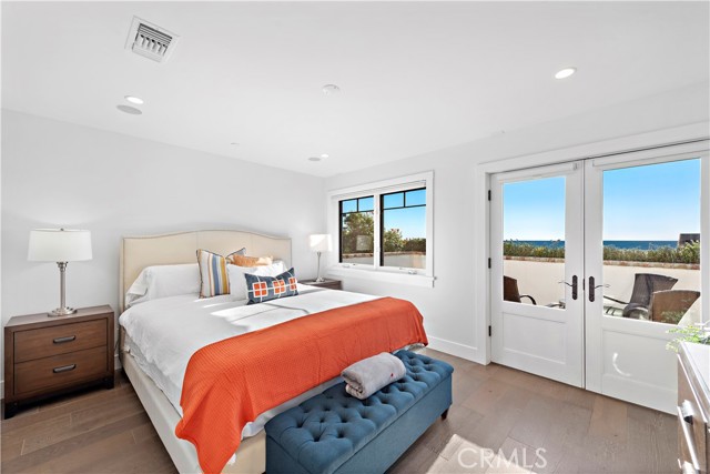 Detail Gallery Image 18 of 61 For 154 Pearl St, Laguna Beach,  CA 92651 - 3 Beds | 3 Baths