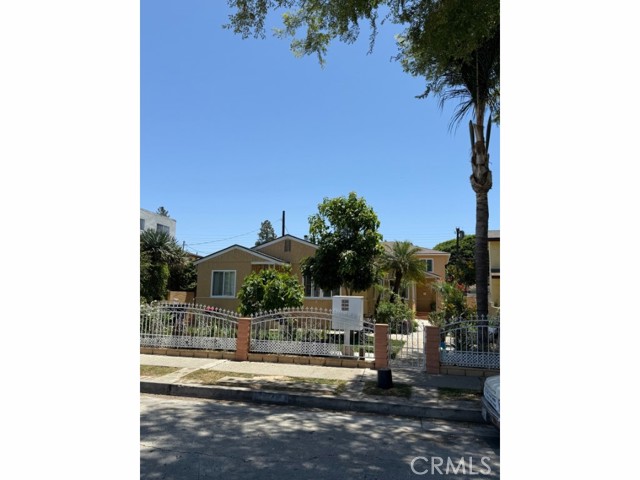 10920 Aletta Avenue, Culver City CA: https://media.crmls.org/medias/445416cd-353b-4849-b3bf-3a77ab863080.jpg