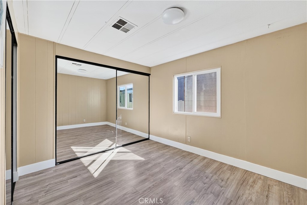 MLS #DW25240713 image #18