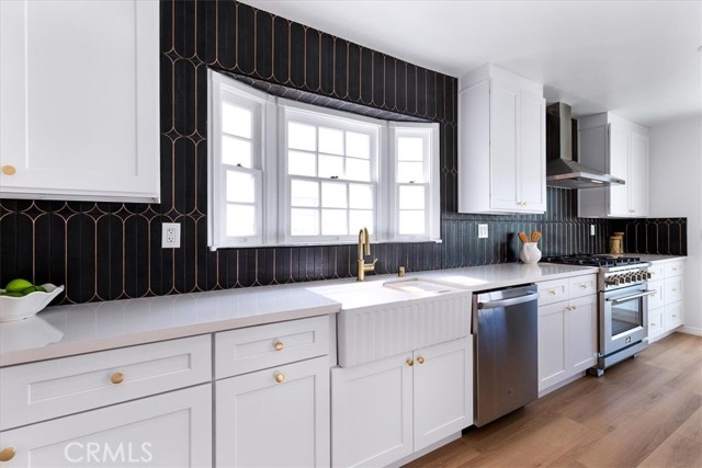 Detail Gallery Image 12 of 42 For 3961 Hepburn Ave, Los Angeles,  CA 90008 - 2 Beds | 2 Baths