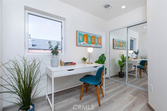 Detail Gallery Image 14 of 36 For 1754 N Berendo St #B,  Los Angeles,  CA 90027 - 3 Beds | 2/1 Baths