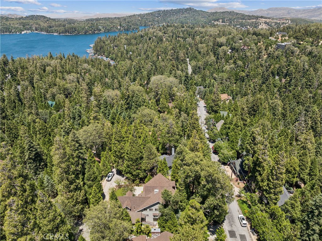 https://media.crmls.org/medias/445496b4-9398-4253-8239-a7d9e55f91c5.jpg?preset=X-Large