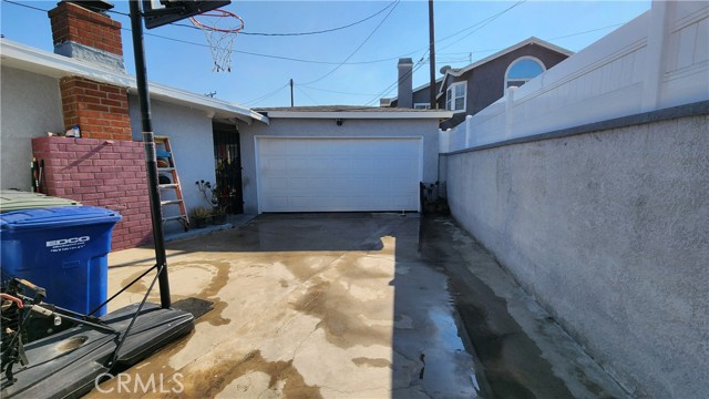 Image 55 of 74 For 6310 Hardwick Street