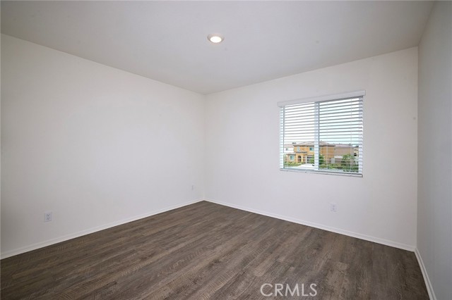 Detail Gallery Image 16 of 17 For 1226 Universal Way, Hemet,  CA 92543 - 3 Beds | 2/1 Baths