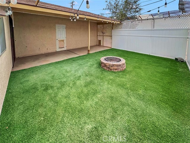 22612 Viento Road, Apple Valley CA: https://media.crmls.org/medias/44559da0-d70b-47cf-a8a5-cbb5af9d43a9.jpg