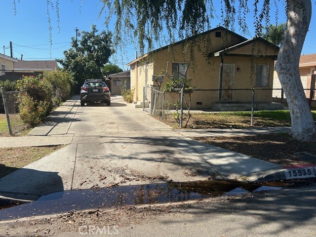 15533 VIRGINIA AVE, Paramount CA: https://media.crmls.org/medias/4455eb80-0ab8-4080-b144-bbcbc2bc122b.jpg