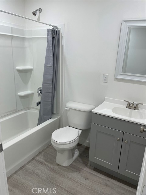 Detail Gallery Image 5 of 9 For 1432 1/2 E 20th St, Los Angeles,  CA 90011 - 5 Beds | 4 Baths