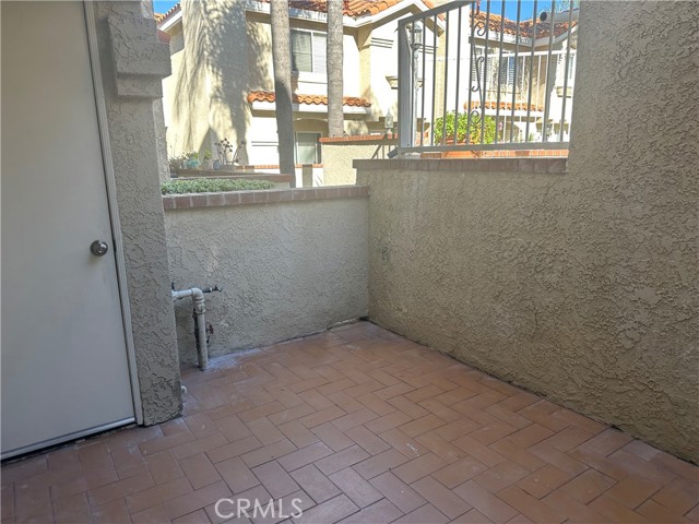 Detail Gallery Image 21 of 24 For 201 Laurel #6,  Brea,  CA 92821 - 2 Beds | 2/1 Baths