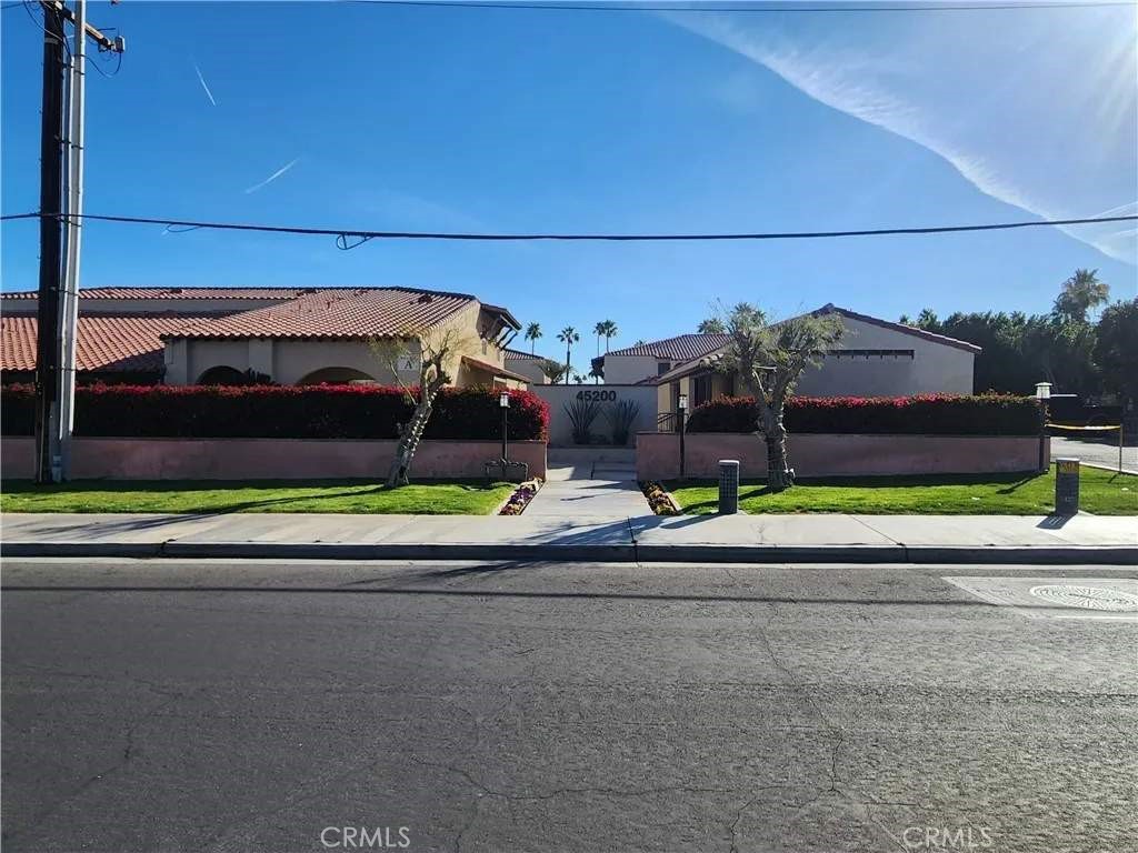 45200 Deep Canyon